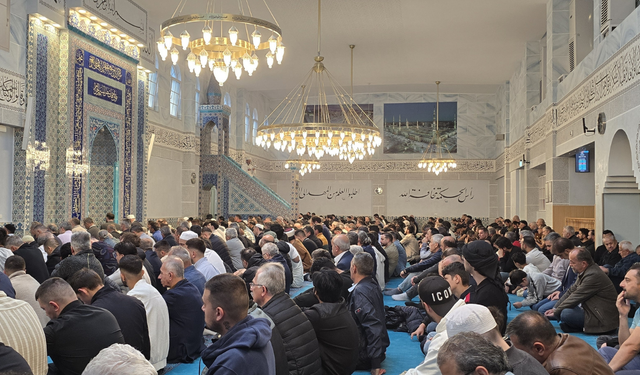 Almanya’daki Türkler Kurban Bayramı’nı coşkuyla kutladı