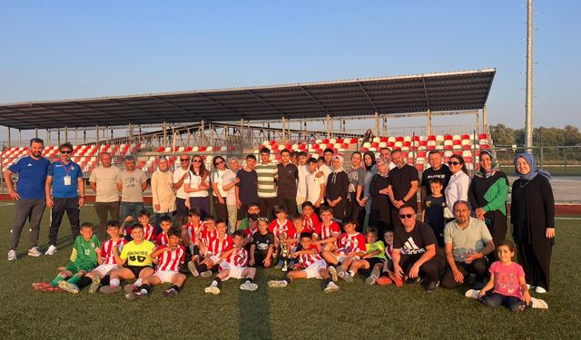 Tavşanlı İdmanyurduspor'un başarı hikayesi dikkat çekiyor