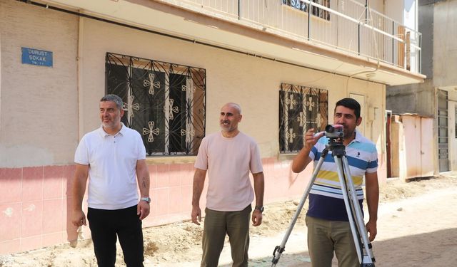 Başkan Yardımcısı Kıran, asfalt ve üst yapı çalışmalarını inceledi