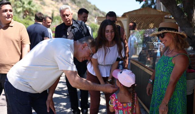 Yangın bölgesine destek ziyareti: Tugay’dan moral mesajı
