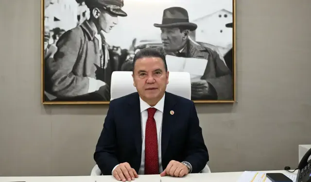 Muhittin Böcek Hastaneye Kaldırıldı!