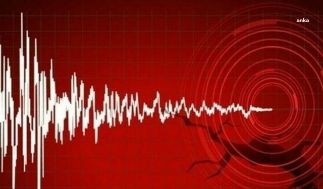 Balıkesir'de artçı sarsıntılar.... 6,1 büyüklüğündeki depremin ardından 4,6, 4,1 ve 4 büyüklüğünde depremler meydana geldi