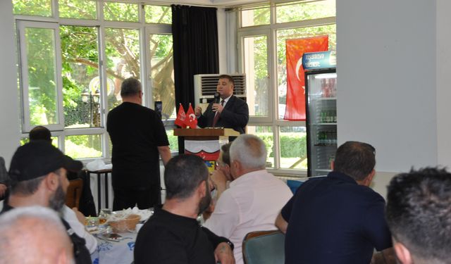 Başkan Özkan Karşıyaka taksici esnafı ile buluştu