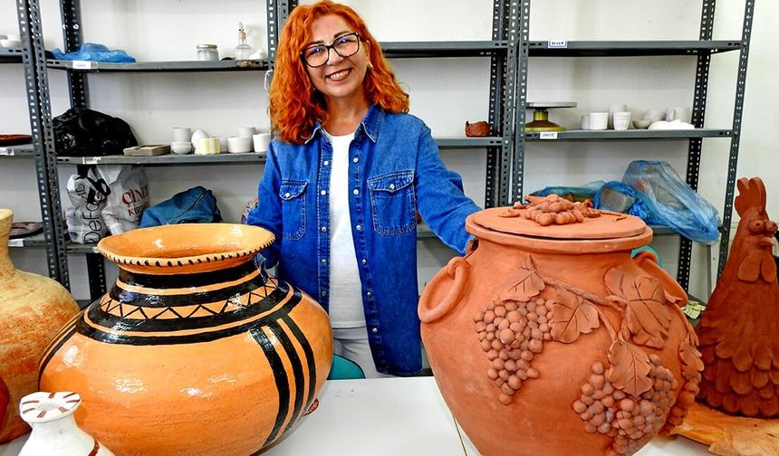 Çamura dokunan eller, Çeşme'de sanata hayat verdi!