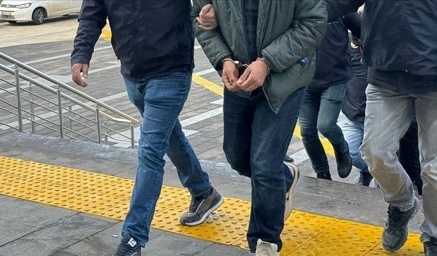 İzmir Dahil 28 İlde Sahte Araç Kiralama Sitesiyle 122 Kişi Dolandırıldı