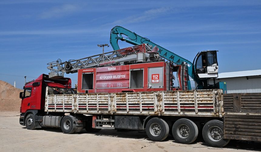Manisa Büyükşehir Belediyesi Hurda Araçları Geri Dönüştürüyor