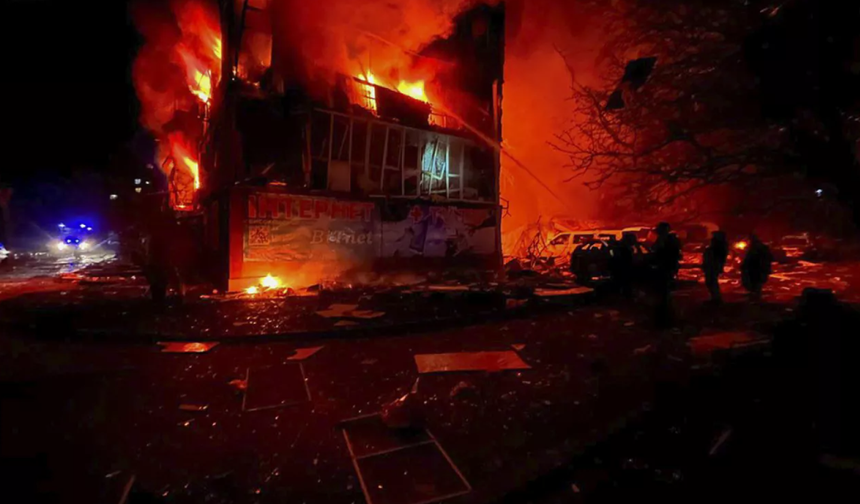 Rusya’dan Kiev’e Hava Saldırısı