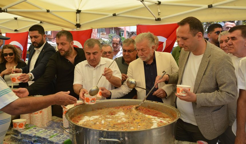 Bornova’da Aşureyle Dayanışma Rüzgarı Esti