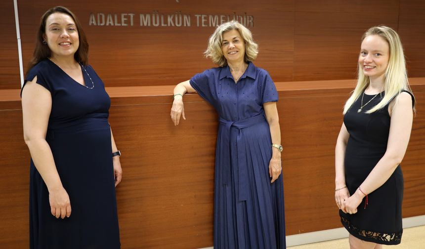 “Deepfake” Kitap Oldu: İzmir Ekonomi’den Hukuki Rehber