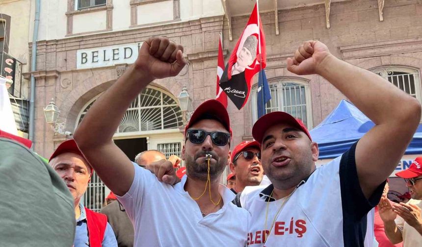 İzmir Büyükşehir Belediyesi’nde işten çıkartılan işçilerin eylemi 9’uncu gününde sürüyor