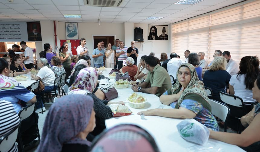Konak’ta Muharrem lokması birlikle dağıtıldı