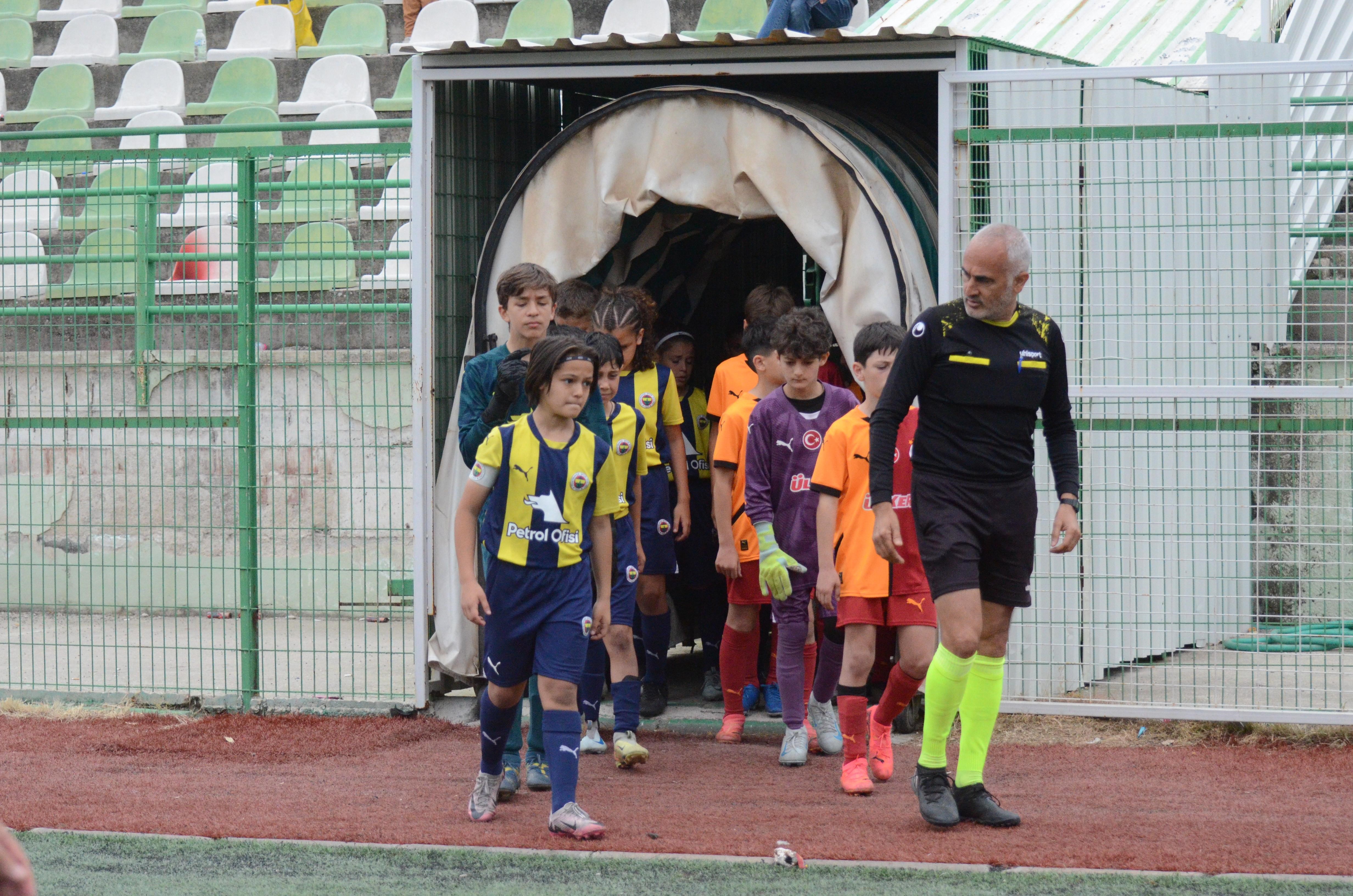 Galatasaray Ve Fenerbahçe 1