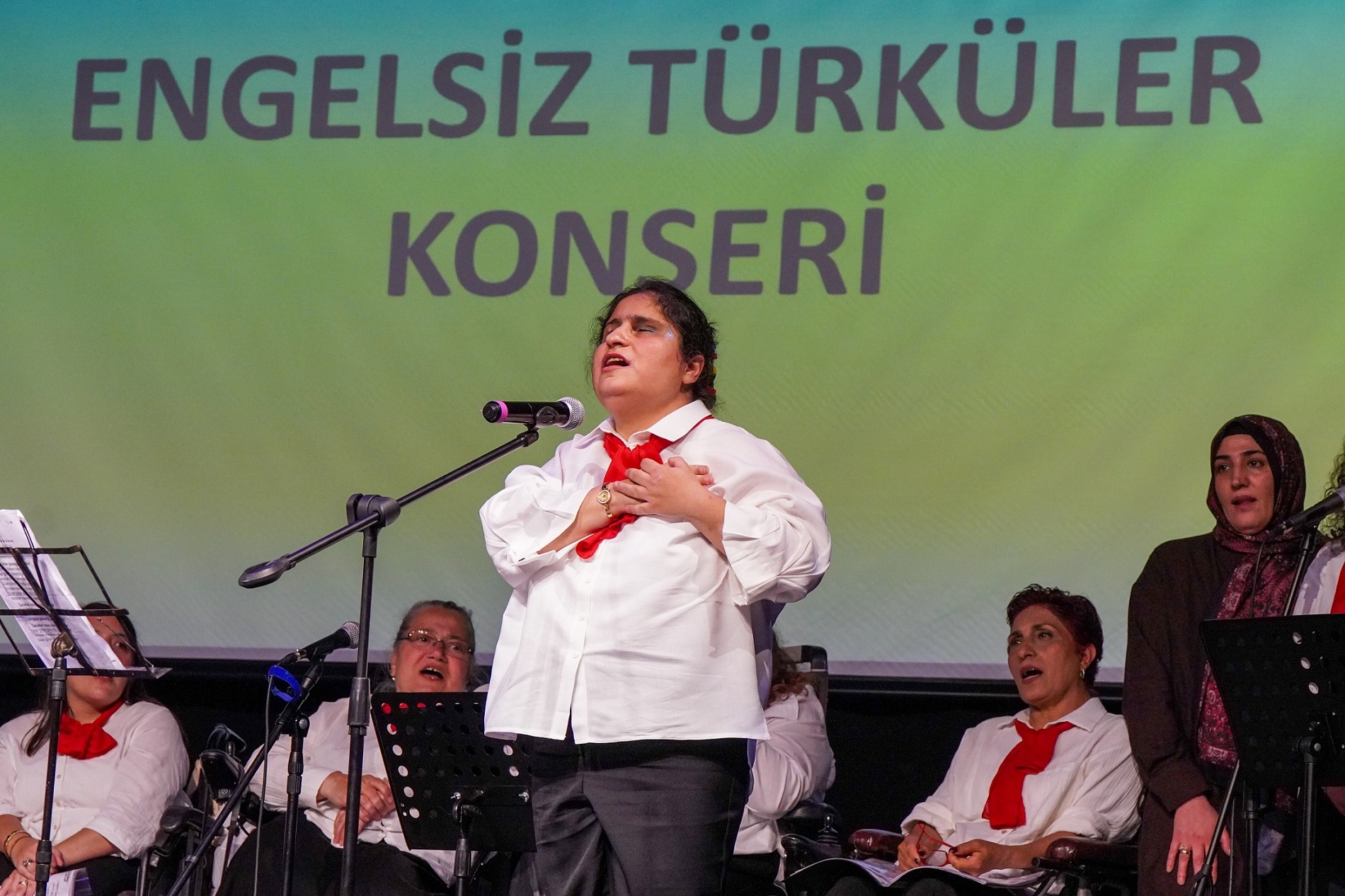 Gaziemir’de Engelsiz Türküler 7