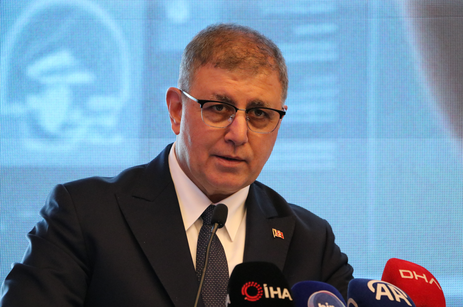 İzmi̇r Büyükşehi̇r Beledi̇yesi̇ Başkani Cemi̇l Tugay