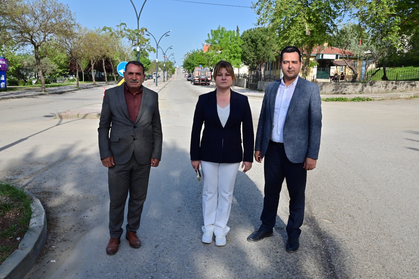 Mahallelinin Talebi Yerine Getirildi Karanlık Sokak Aydınlatıldı (6)
