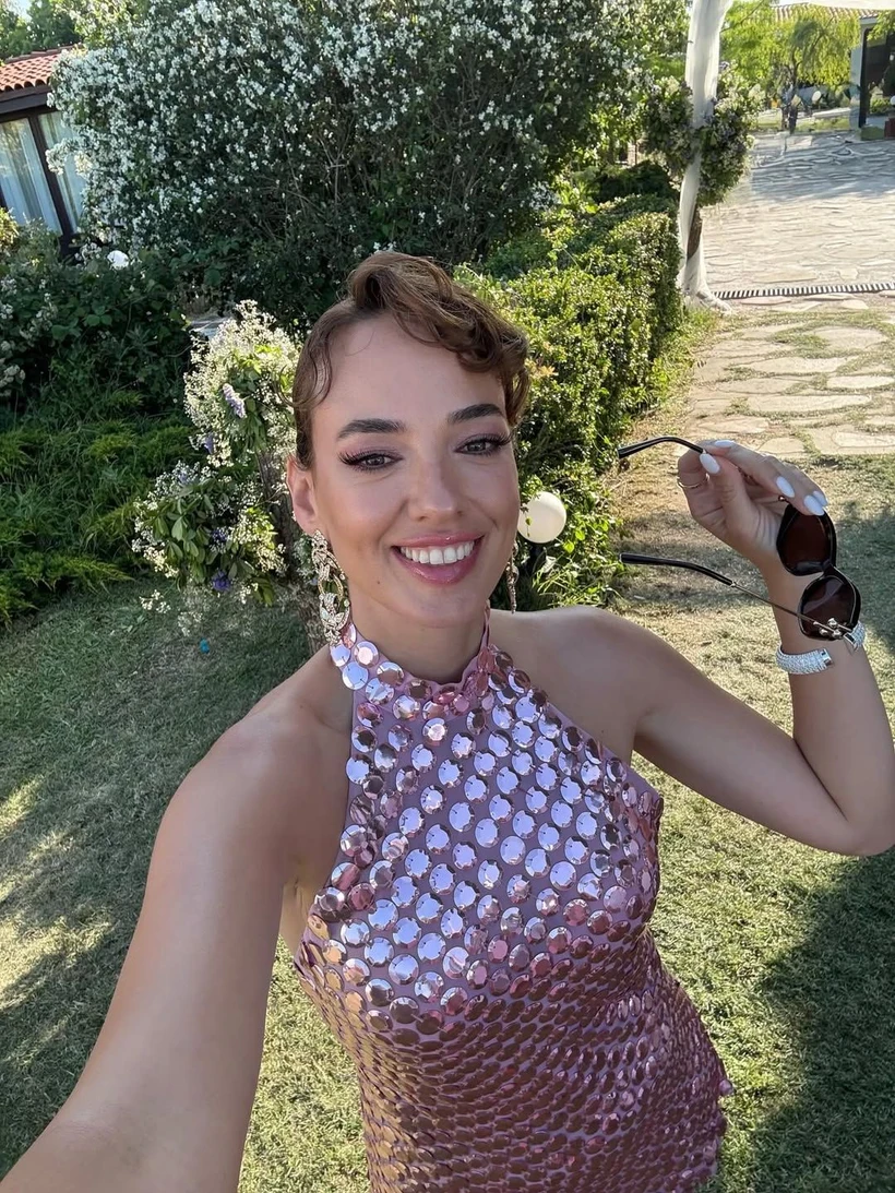 Seda Bakan 2